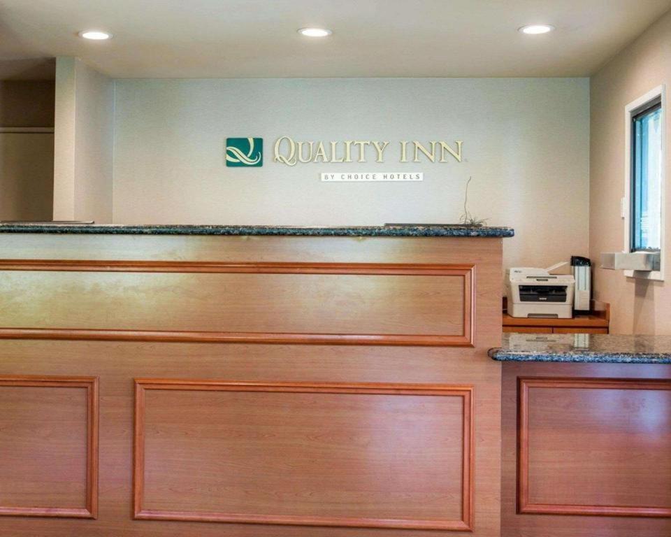 Quality Inn Сан Бернардино Екстериор снимка