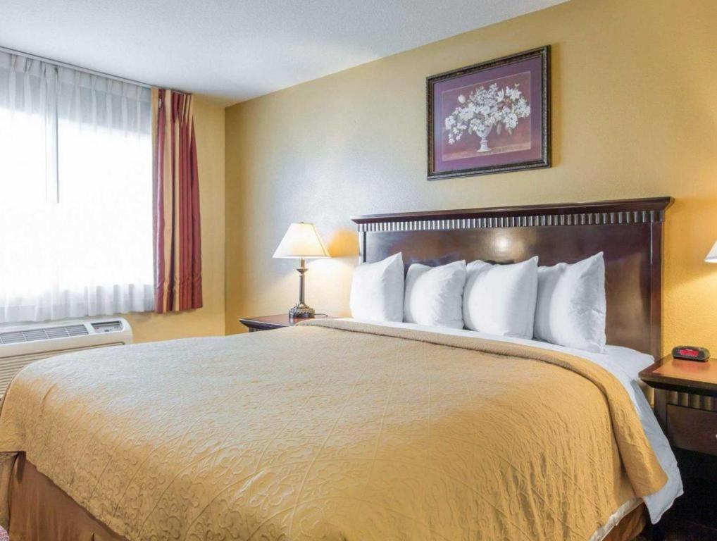 Quality Inn Сан Бернардино Екстериор снимка