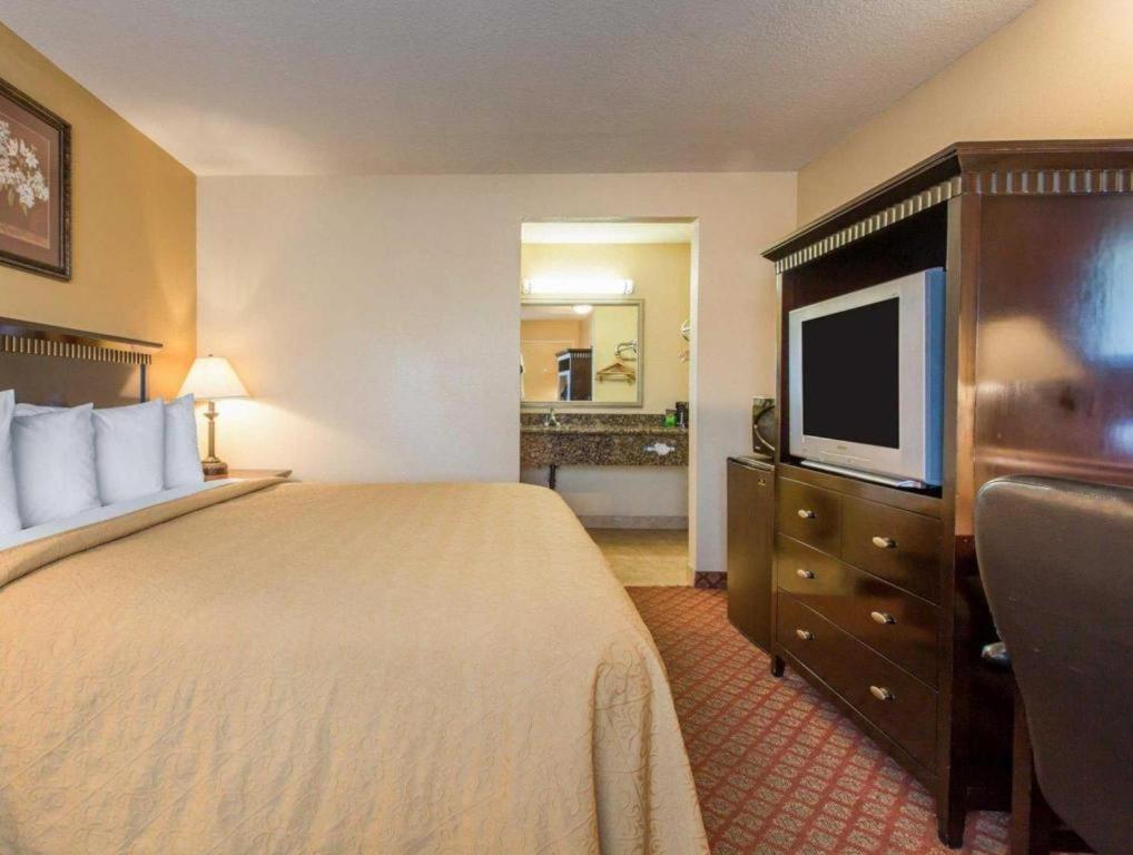 Quality Inn Сан Бернардино Екстериор снимка