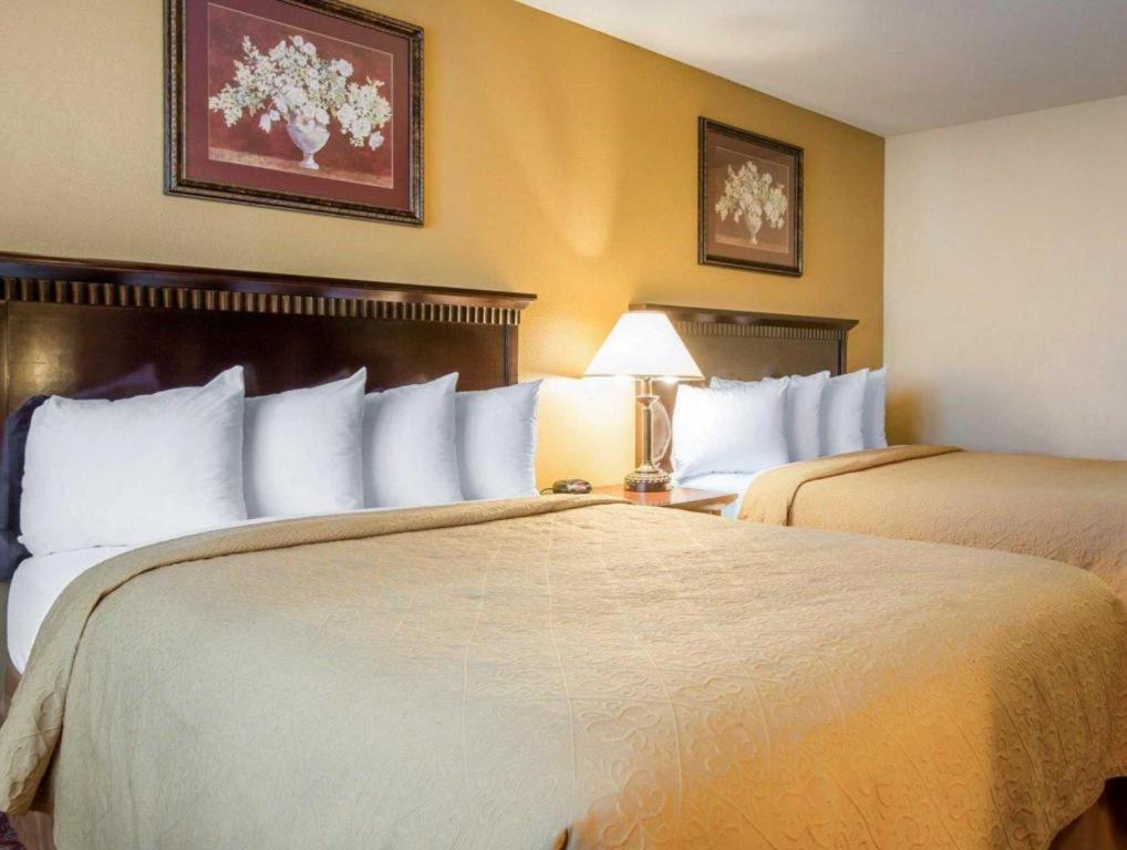 Quality Inn Сан Бернардино Екстериор снимка