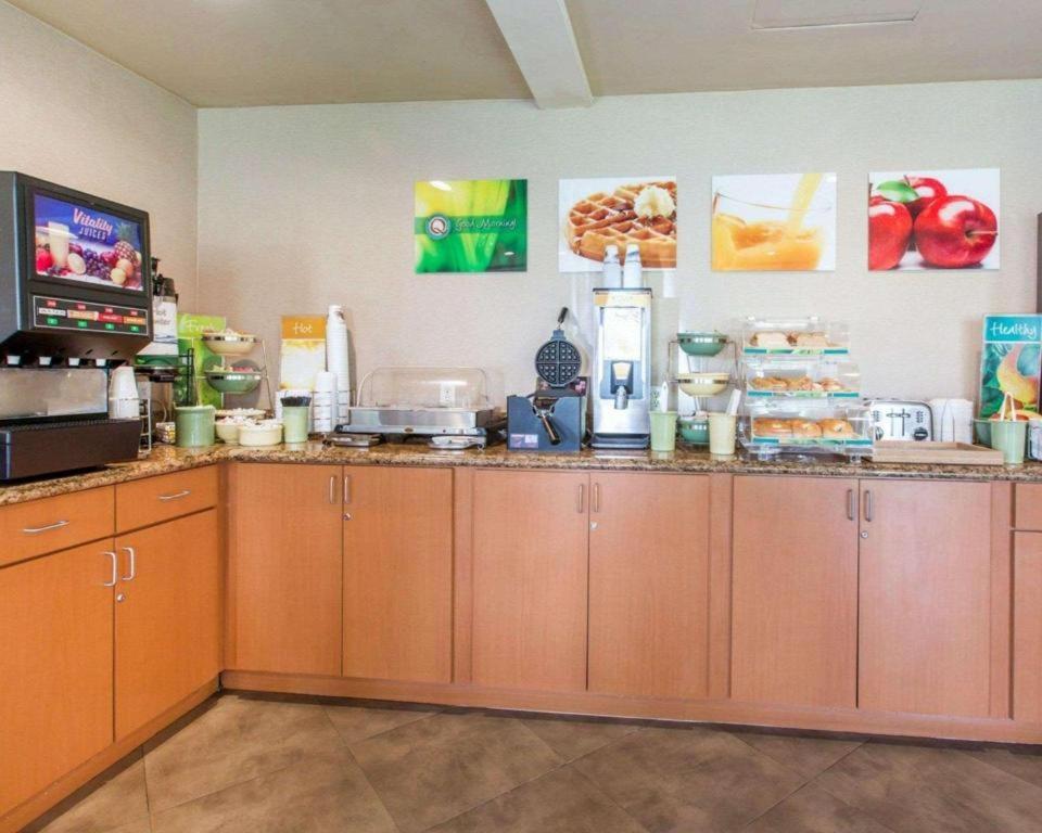 Quality Inn Сан Бернардино Екстериор снимка