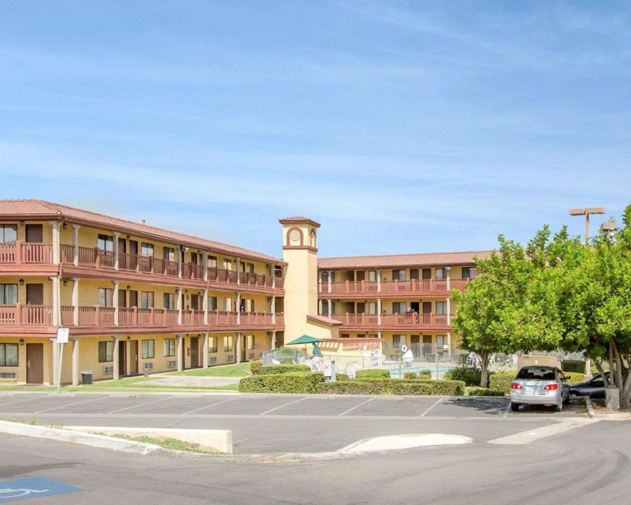 Quality Inn Сан Бернардино Екстериор снимка